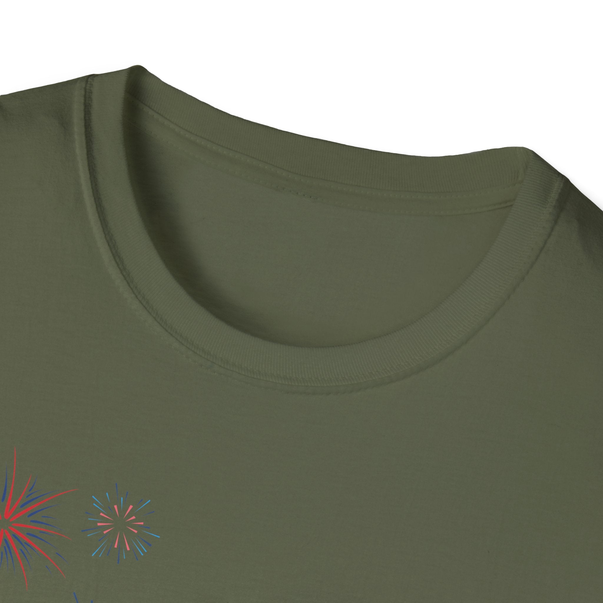 Patriotic Peace Heart Paw T-Shirt – USA Flag Dog Lover Tee for 4th of July
